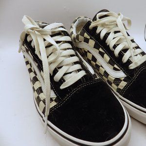 Vans Unisex Black & White Check Sneakers. Black Suede/ Off The Wall
